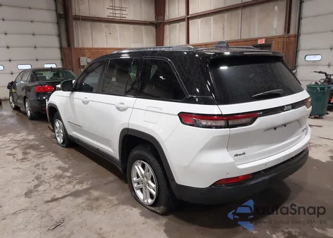 2023 Jeep Grand Cherokee Laredo 4X4 из США, поврежденный, VIN 1C4RJHAG6PC573332